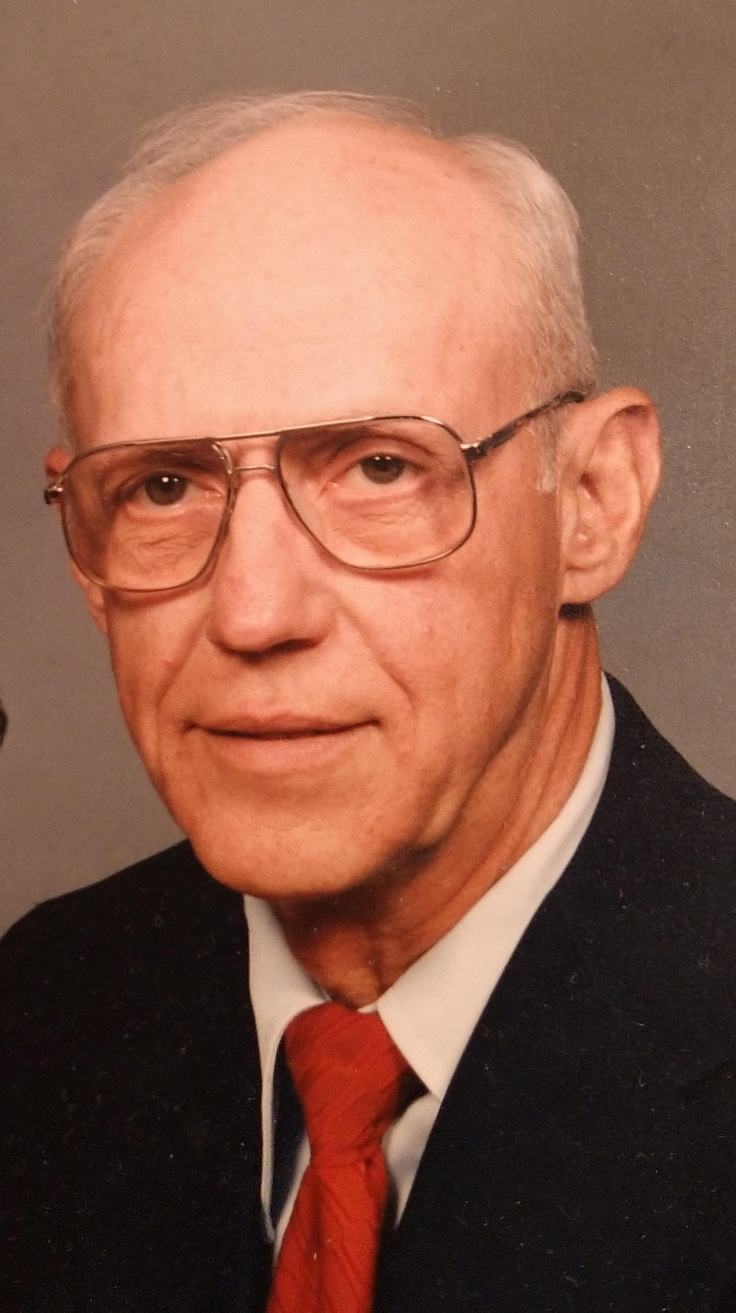 Portrait of Herman Edwin Thomas